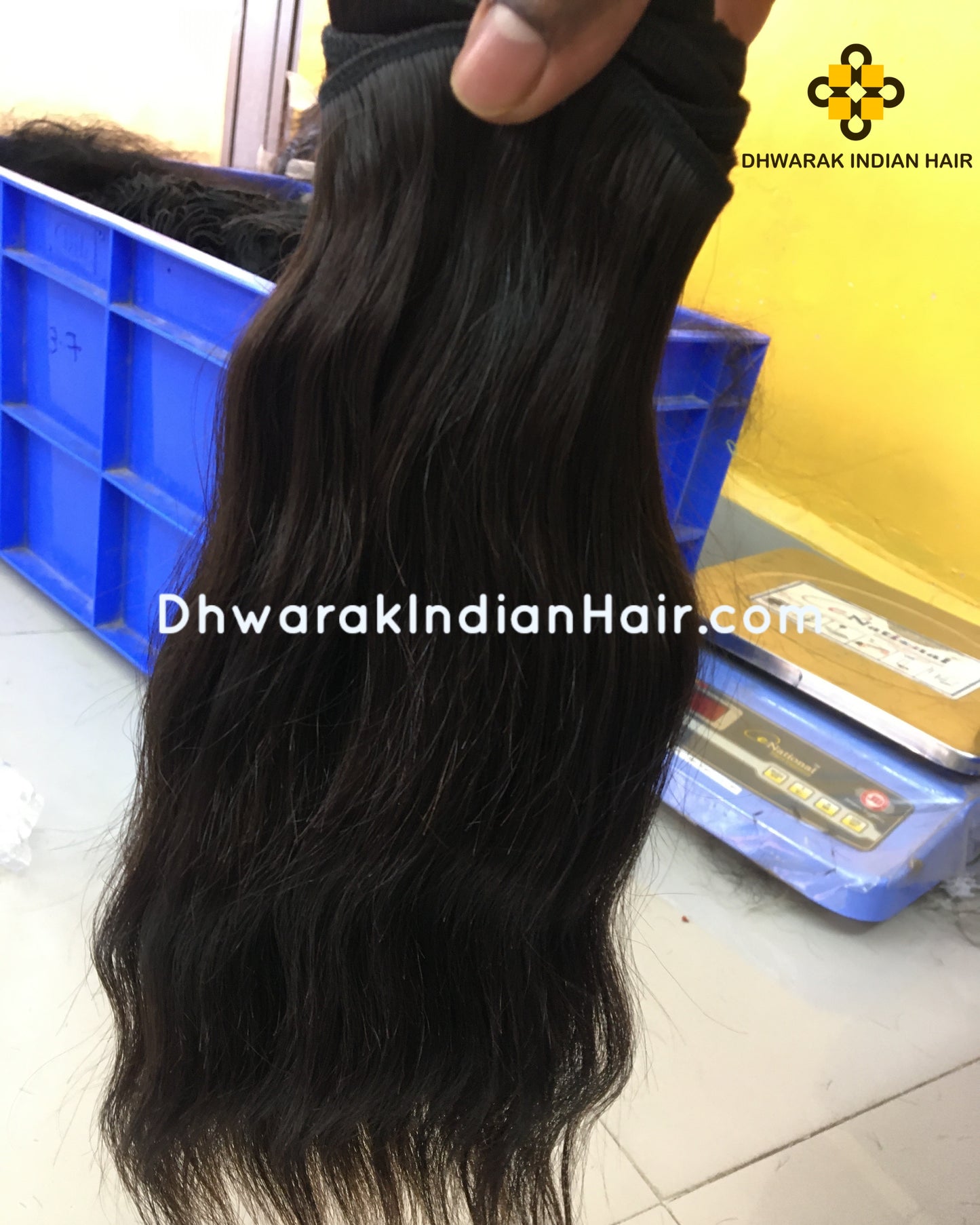 Offres groupées de cheveux noirs indiens raides