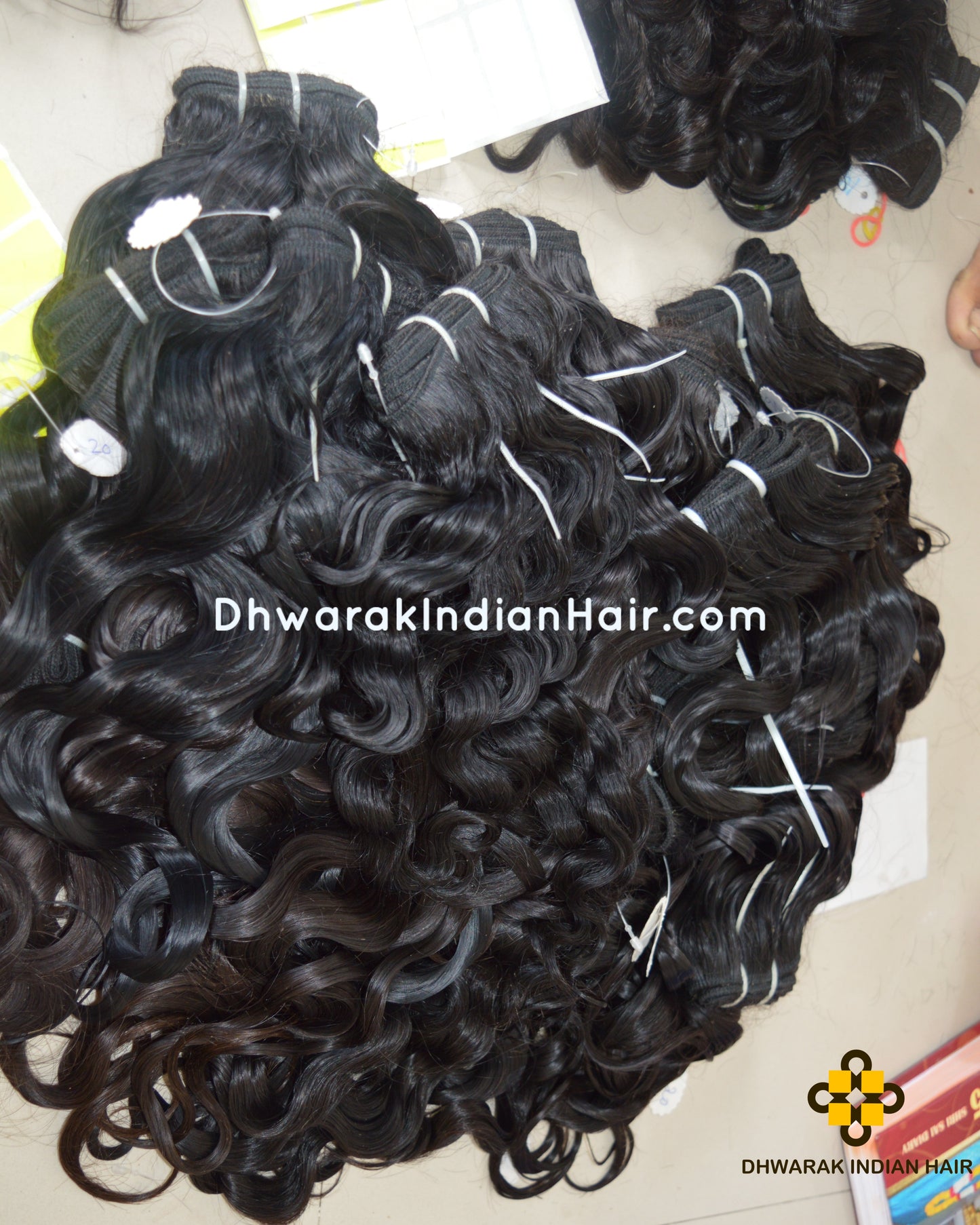 Offres groupées de cheveux noirs indiens ondulés